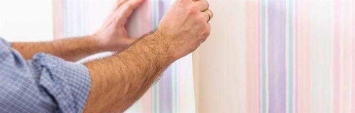 Отслоились обои на стенах: чем подклеить своими руками?